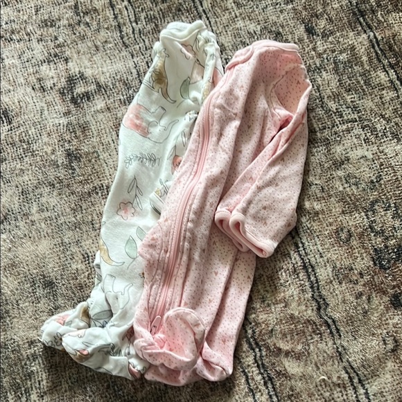 4/$20 Carter’s Newborn Pajamas - Picture 1 of 2